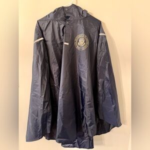Rain poncho/windbreaker -Team 365- easy pack w/reflective accents - presidential